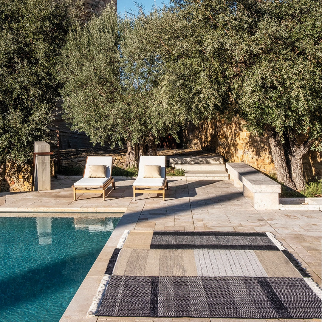 Tres Outdoor Rug