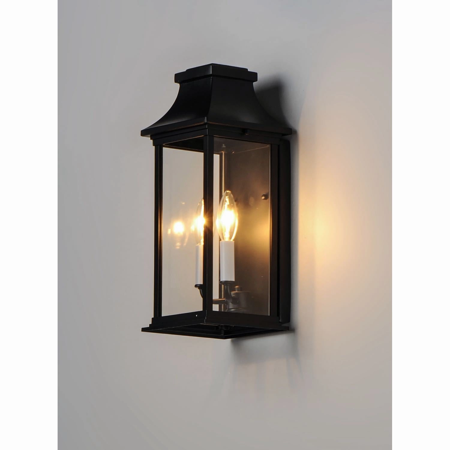 Vicksburg Outdoor Wall Light