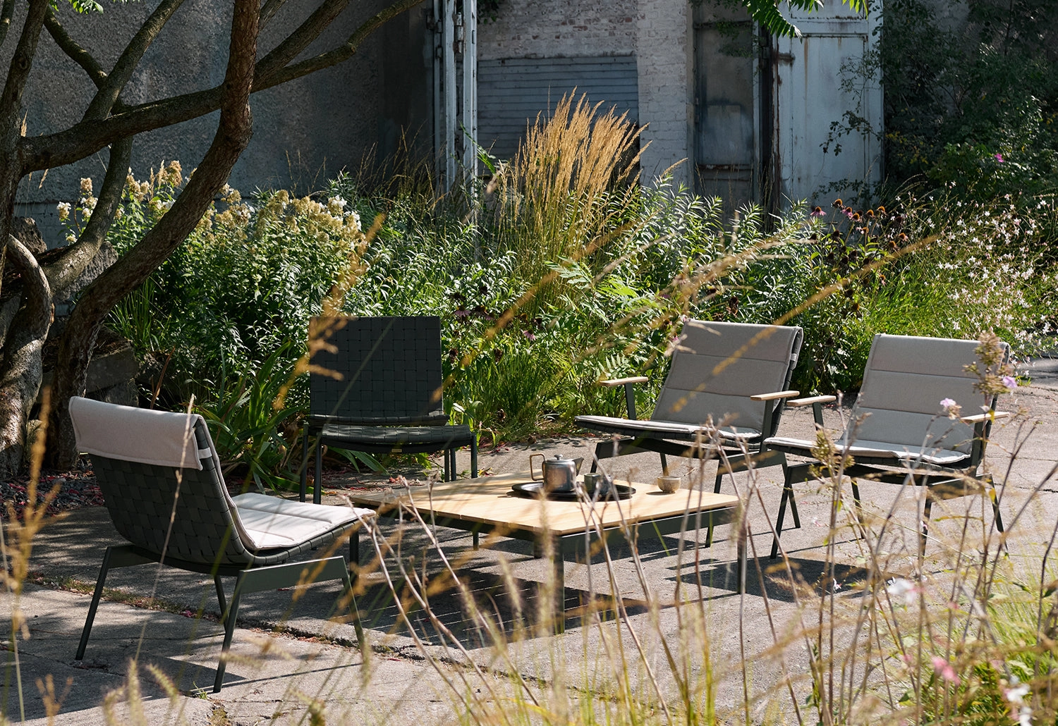 Ville Lounge Side Chair
