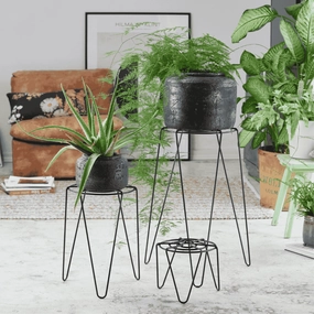 Wagner Plant Stand indoor/outdoor Black Metal hanging garden planters for small spaces