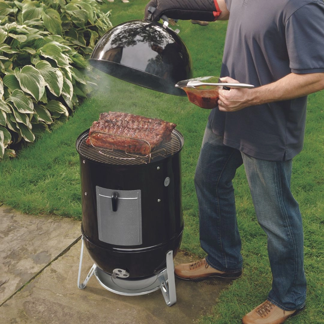 Weber Smokey Mountain Cooker 47cm