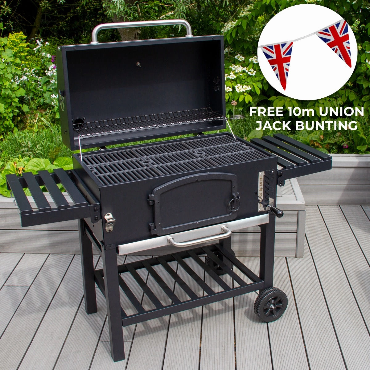 XXL BBQ Smoker Grill & Union Jack Bunting
